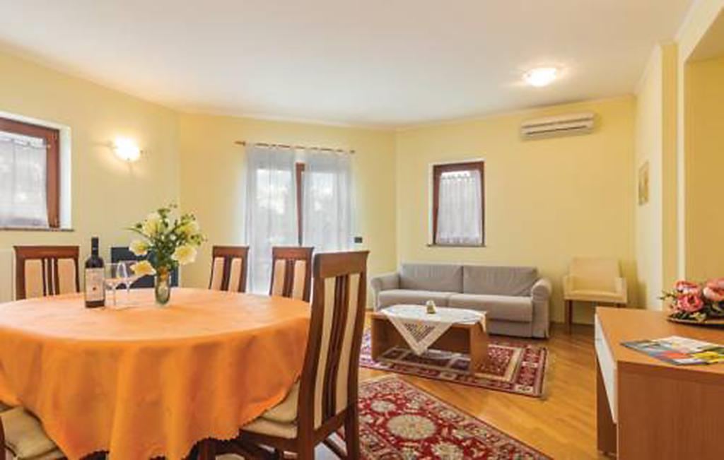 Apartments Villa Teuta Умаг Екстер'єр фото